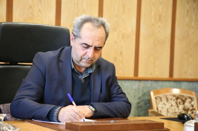 در گفتگو با استاندار؛ پیگیری شایعه تعطیلی کامل بانک ها و اعتراض مردم به فعال نبودن شعب بانک منتخب