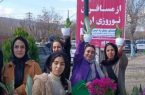 اهدای ۱۰ هزار گلدان گل به گردشگران نوروزی در ارس  
