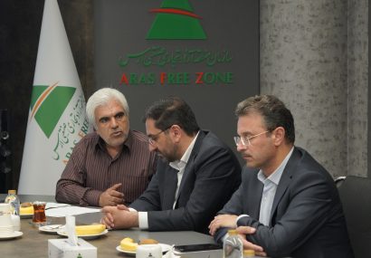 معاون وزیر راه و شهرسازی: منطقه آزاد ارس نگاه ویژه ای به توسعه زیرساخت های جاده ای دارد