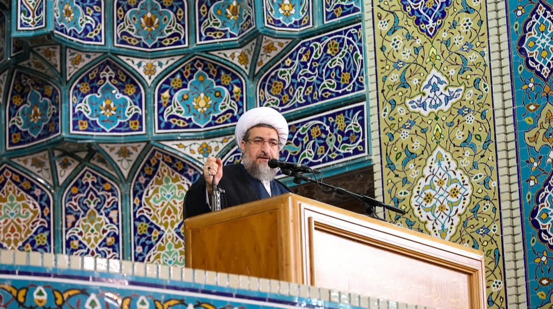 امام جمعه تبریز: وزرا باید نتیجه سفرشان را به مردم نشان دهند