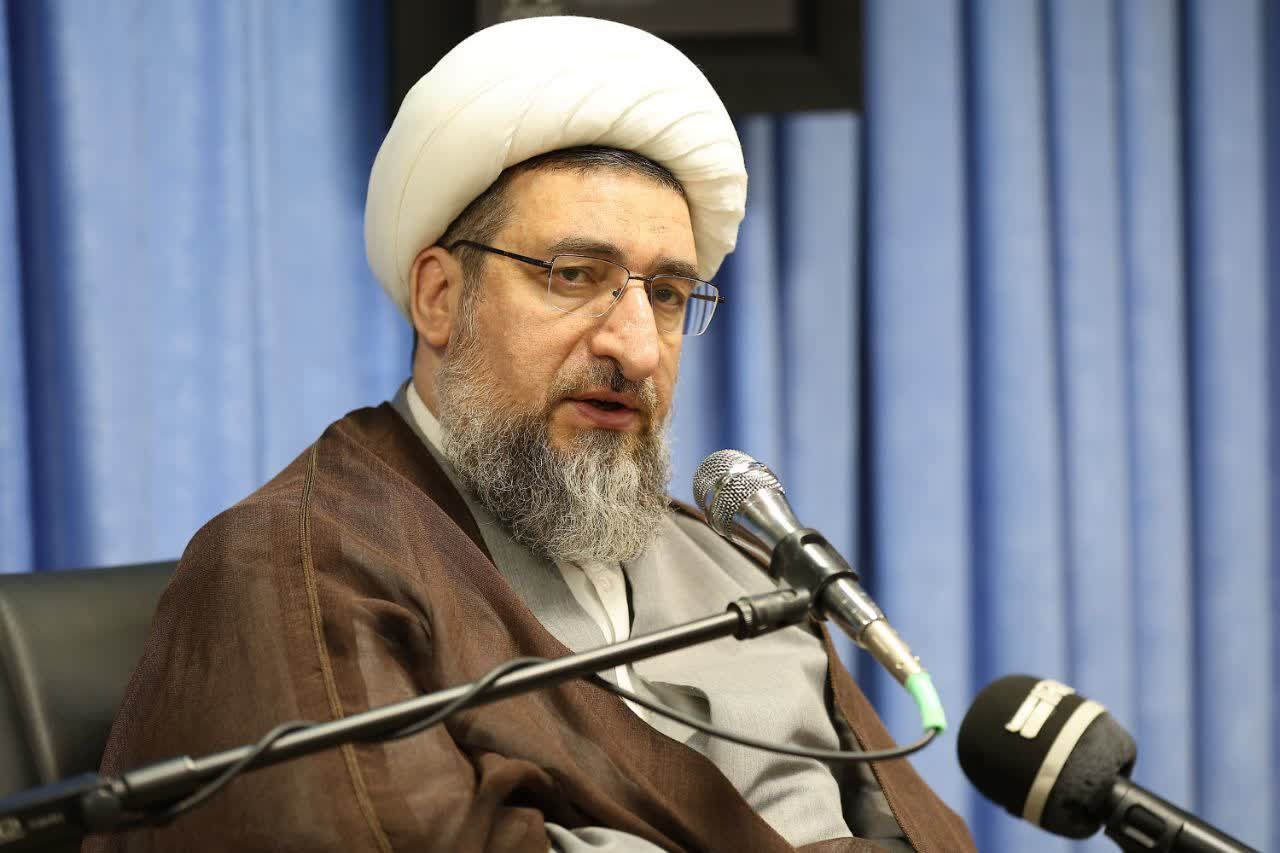 امام جمعه تبریز: سردار سلیمانی پس از شهادتش زنده تر از گذشته الهام بخش ملتها باقی ماند