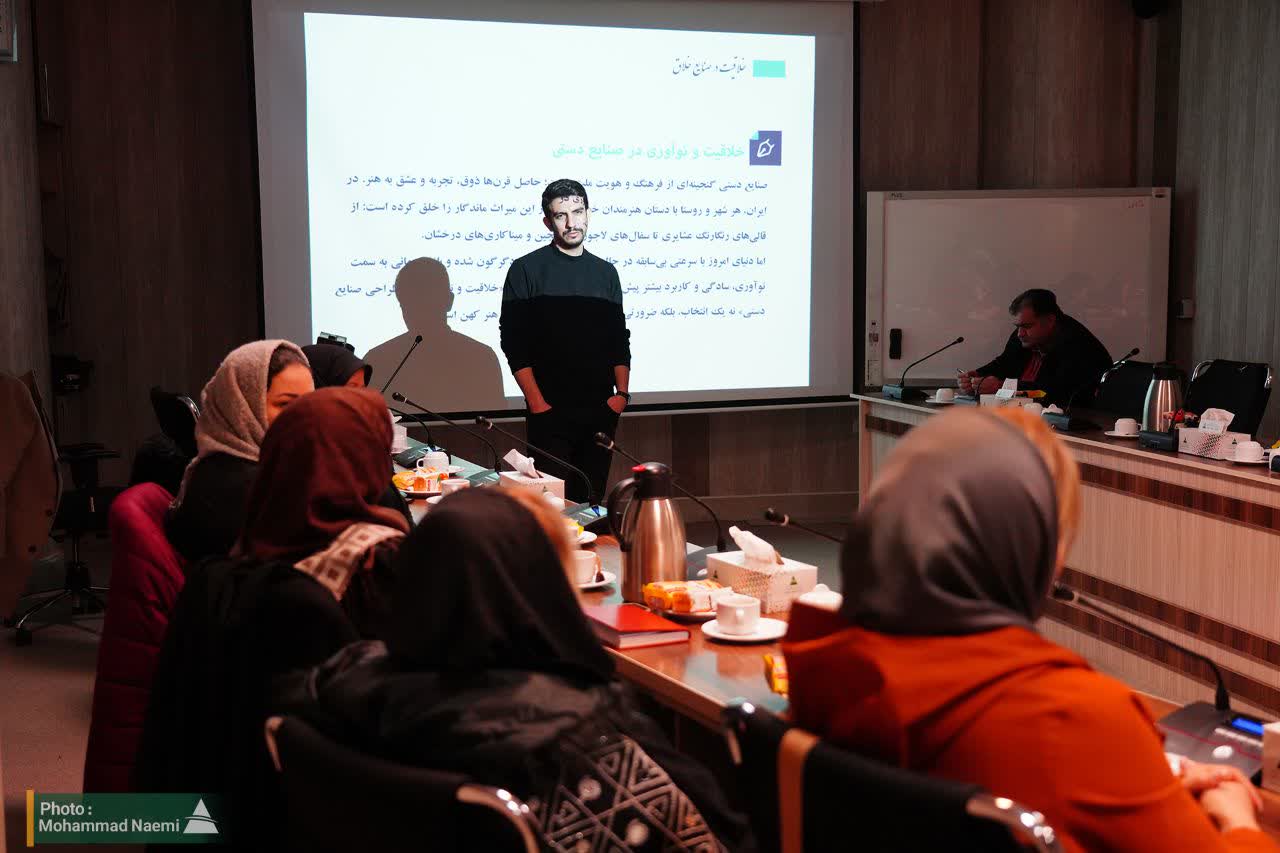 دوره‌های تخصصی توانمندسازی جامعه محلی در حوزه گردشگری و صنایع‌دستی در منطقه آزاد ارس برگزار شد