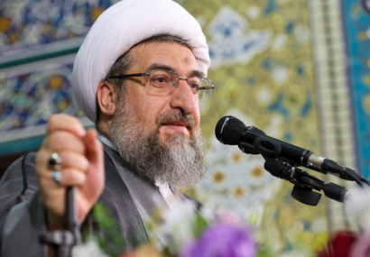 امام جمعه تبریز: مدیران تنبل و کارنابلد کنار بروند