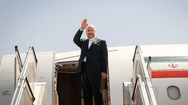 قالیباف در فرودگاه اسلام‌آباد: تجربه مذاکره با آمریکا همواره با شکست و پیمان شکنی روبرو شده است