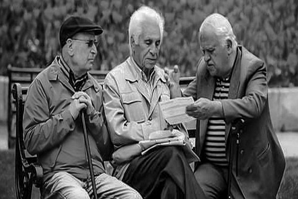 حقوق فروردین همه بازنشستگان و مستمری‌بگیران واریز شد