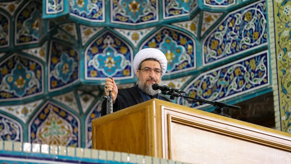 امام جمعه تبریز: در شرایط کنونی کسی حق تفرقه‌افکنی ندارد