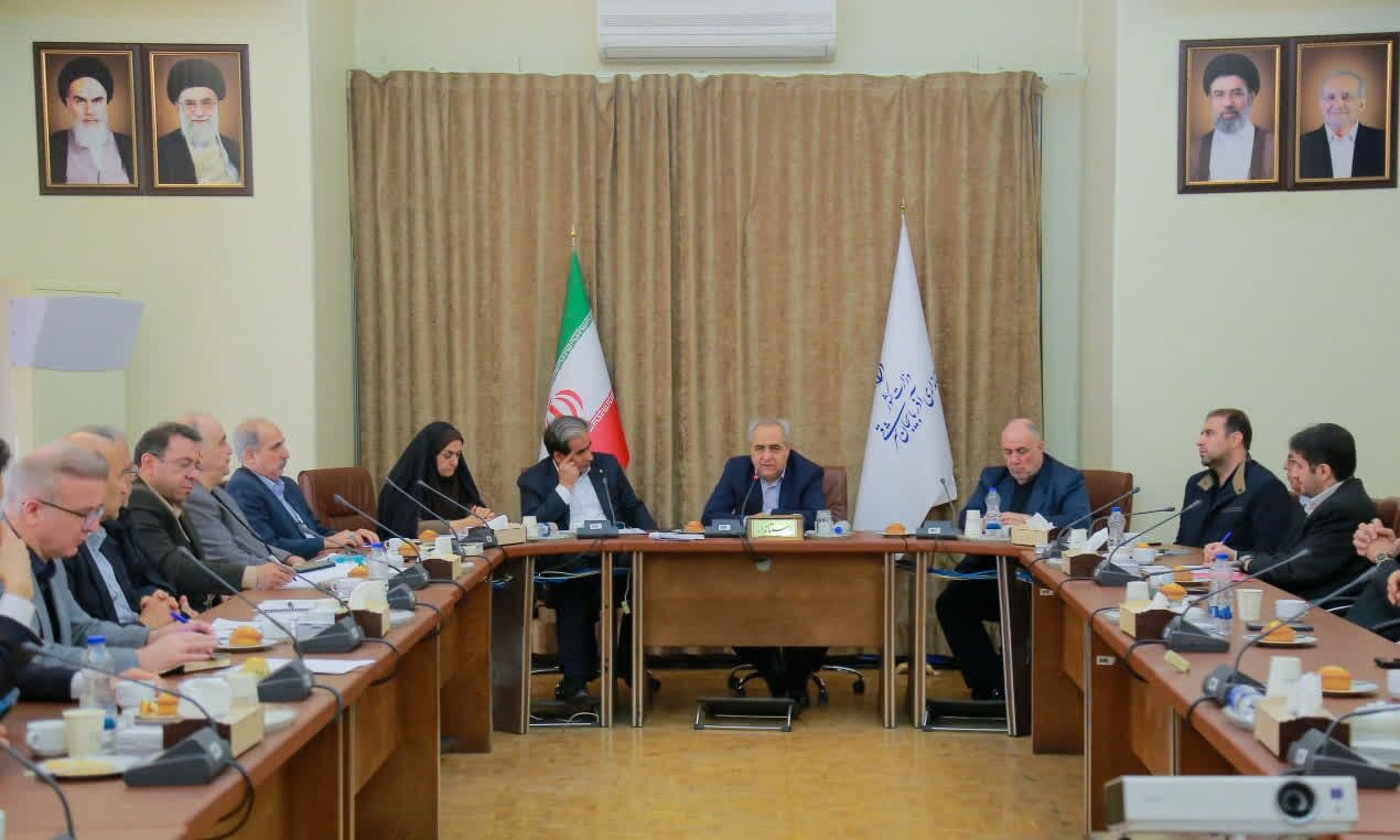 استاندار آذربایجان‌شرقی: تأمین داروهای خاص در اولویت نظام دارویی استان قرار گیرد
