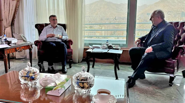 تأمین مالی بیمارستان ۱۵۰۰ تختخوابی تبریز و تجهیز مرکز سرطان مطالبه از وزیر بهداشت