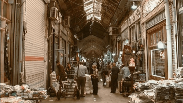 آغاز باززندهسازی ۱۶ دهانه بازار کلاهفروشان تبریز آغاز باززندهسازی ۱۶ دهانه بازار کلاهفروشان تبریز