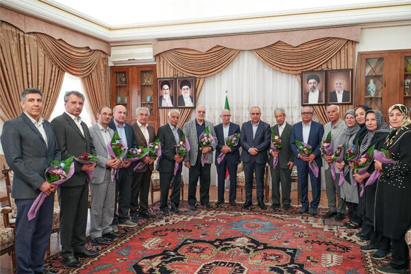استاندار آذربایجان شرقی: از ظرفیت پزشکیان برای پیشبرد طرحهای سلامت استفاده میکنیم استاندار آذربایجان شرقی: از ظرفیت پزشکیان برای پیشبرد طرحهای سلامت استفاده میکنیم