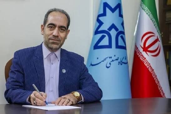 فاتحی‌فر ۴ سال دیگر در رأس دانشگاه صنعتی سهند می‌ماند / حکم تمدید از سوی وزیر علوم صادر شد