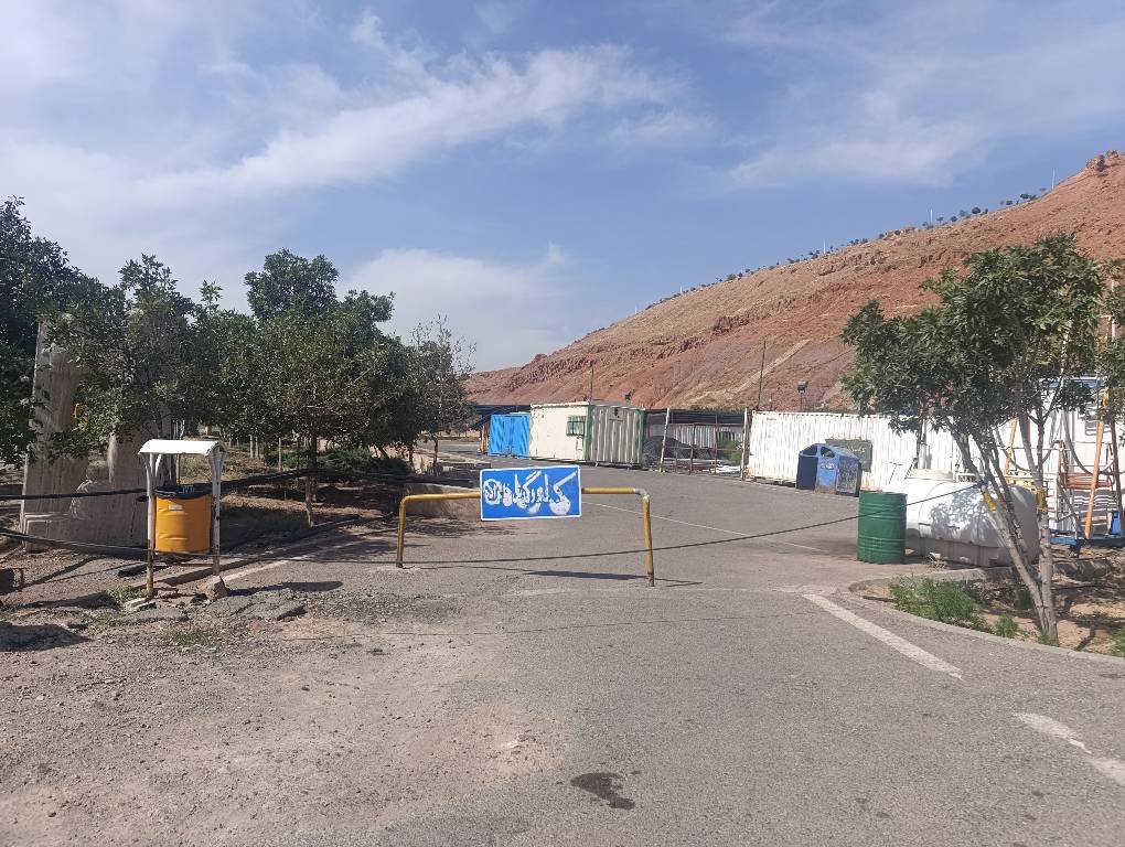 عوامل شهرداری راه را برای خبرنگاران بست